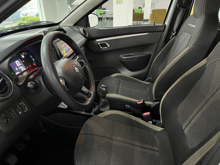 renault kwid 1.0 12v sce flex outsider manual 4p 2025