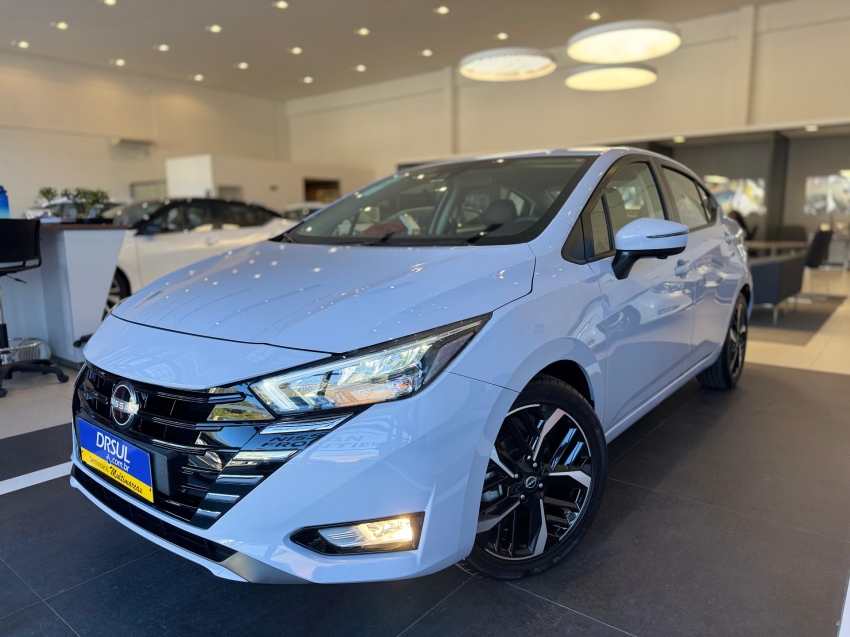 nissan versa 1.6 16v flex exclusive xtronic. nissan versa 1.6 16v flex exclusive xtronic.
