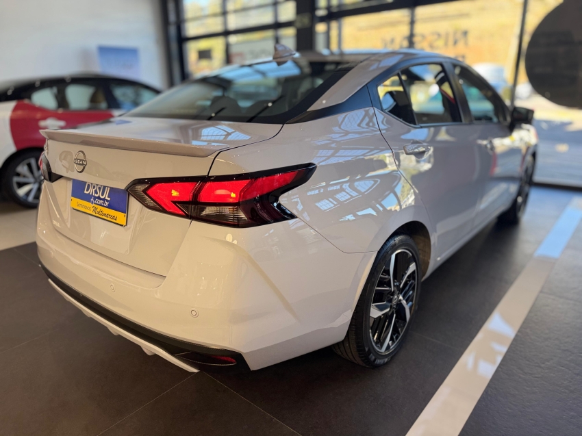 nissan versa 1.6 16v flex exclusive xtronic.