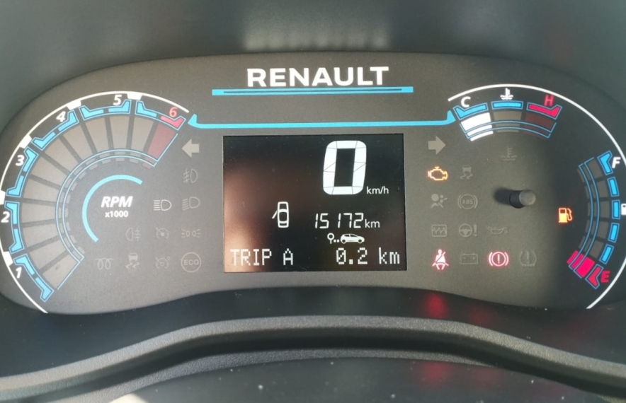 renault kwid 1.0 12v sce flex outsider manual 4p 2025