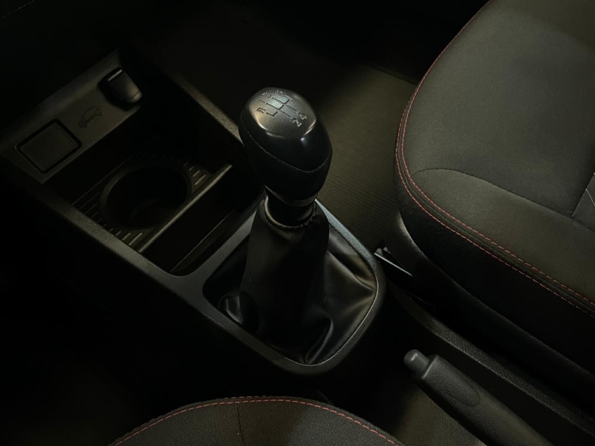 renault kwid 1.0 12v sce flex zen manual.