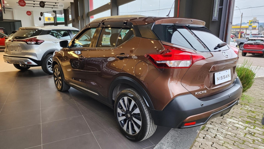nissan kicks 1.6 16v flexstart sv 4p xtronic flex automatico 2021