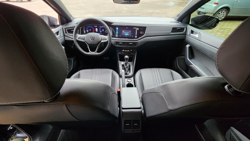 volkswagen nivus 1.0 200 tsi total flex highline automatico 4p 2025