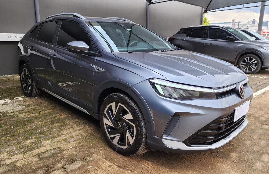 volkswagen nivus 1.0 200 tsi total flex highline automatico 4p 2025
