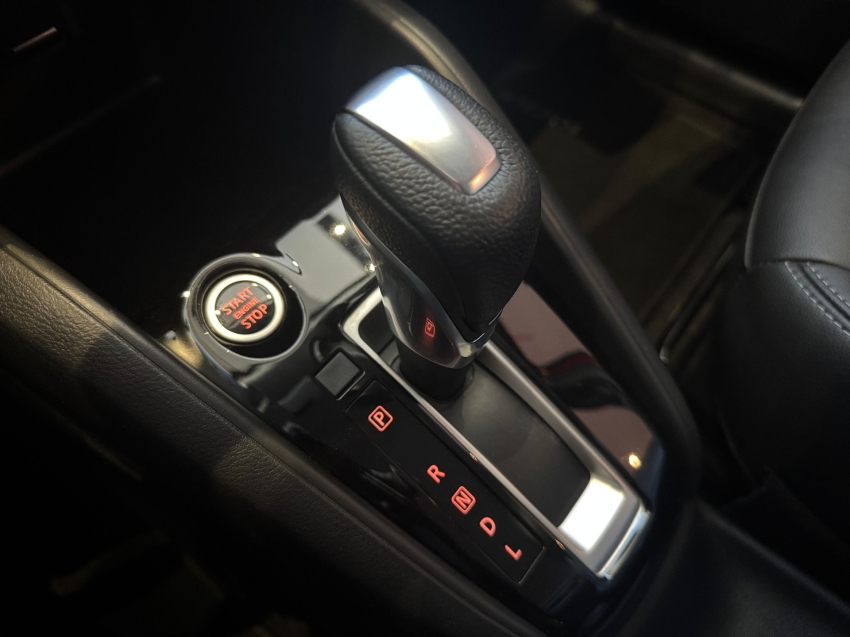 nissan kicks 1.6 16v flexstart sl 4p xtronic flex automatico 2021