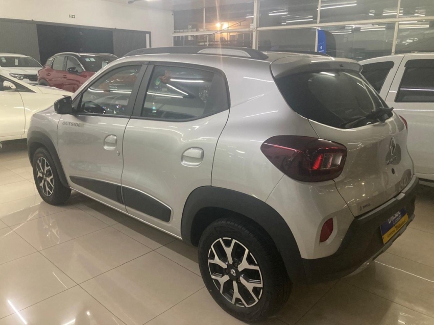 renault kwid 1.0 12v sce flex outsider manual 4p 2025