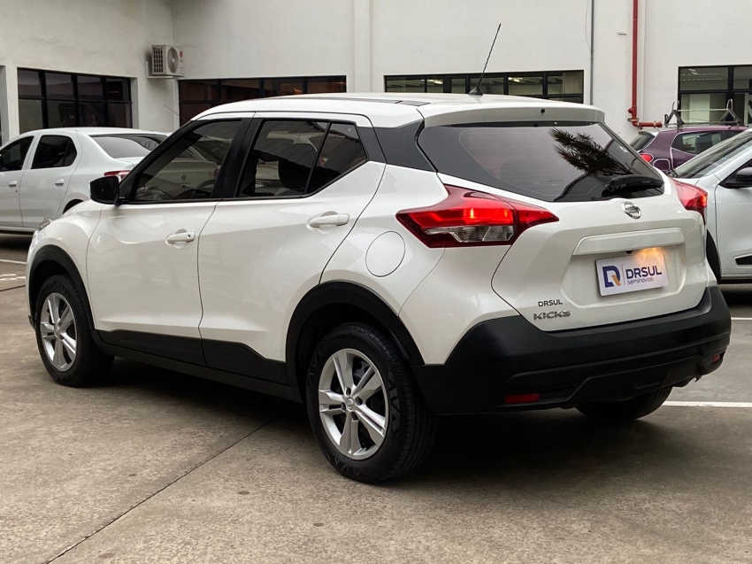 nissan kicks 1.6 16v flexstart active xtronic flex 4p automatico 2021