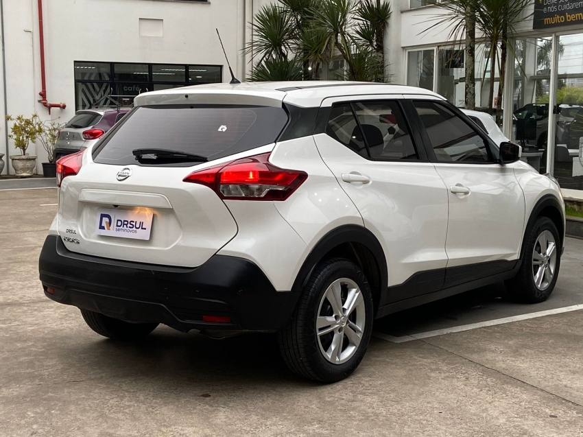 nissan kicks 1.6 16v flexstart active xtronic flex 4p automatico 2021