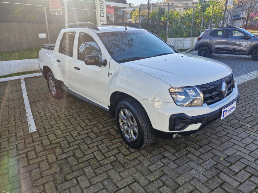 renault oroch 1.6 16v sce flex intense manual 4p 2024