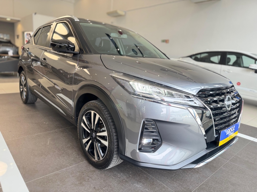 nissan kicks 1.6 16v flexstart exclusive xtronic flex 4p automatico 2024