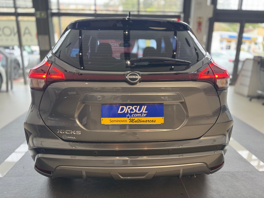nissan kicks 1.6 16v flexstart exclusive xtronic flex 4p automatico 2024