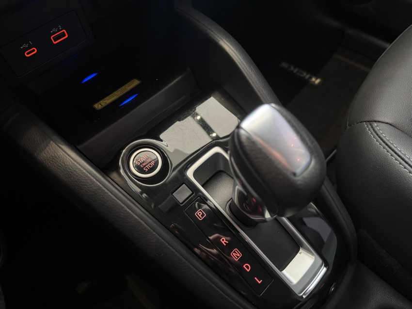nissan kicks 1.6 16v flexstart exclusive xtronic flex 4p automatico 2024