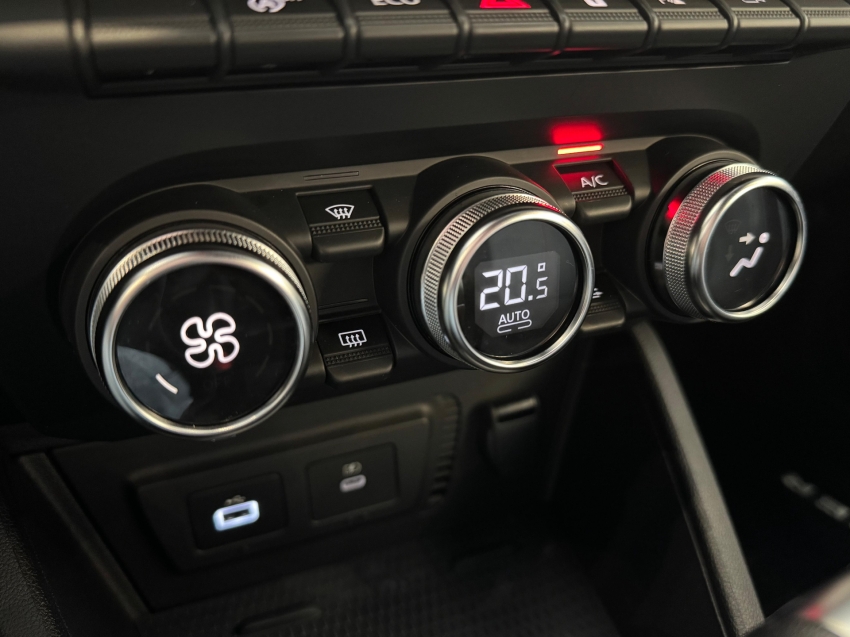 renault duster 1.3 tce flex iconic plus x-tronic 4p automatico 2025