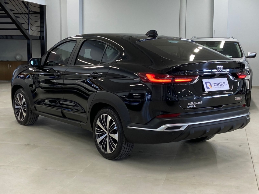 fiat fastback 1.0 turbo 200 flex audace cvt 4p automatico 2025