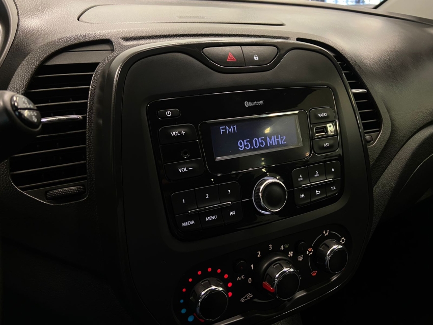 renault captur 1.6 16v sce flex life x-tronic 4p automatico 20197