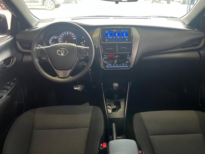 toyota yaris 1.5 16v flex xl multidrive 4p automatico 2023