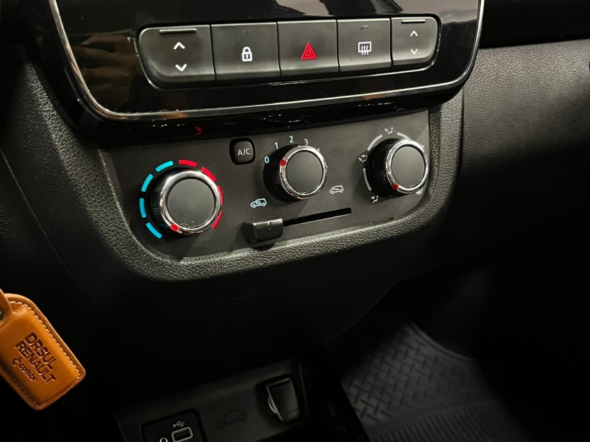 renault kwid 1.0 12v sce flex outsider manual 4p 202010