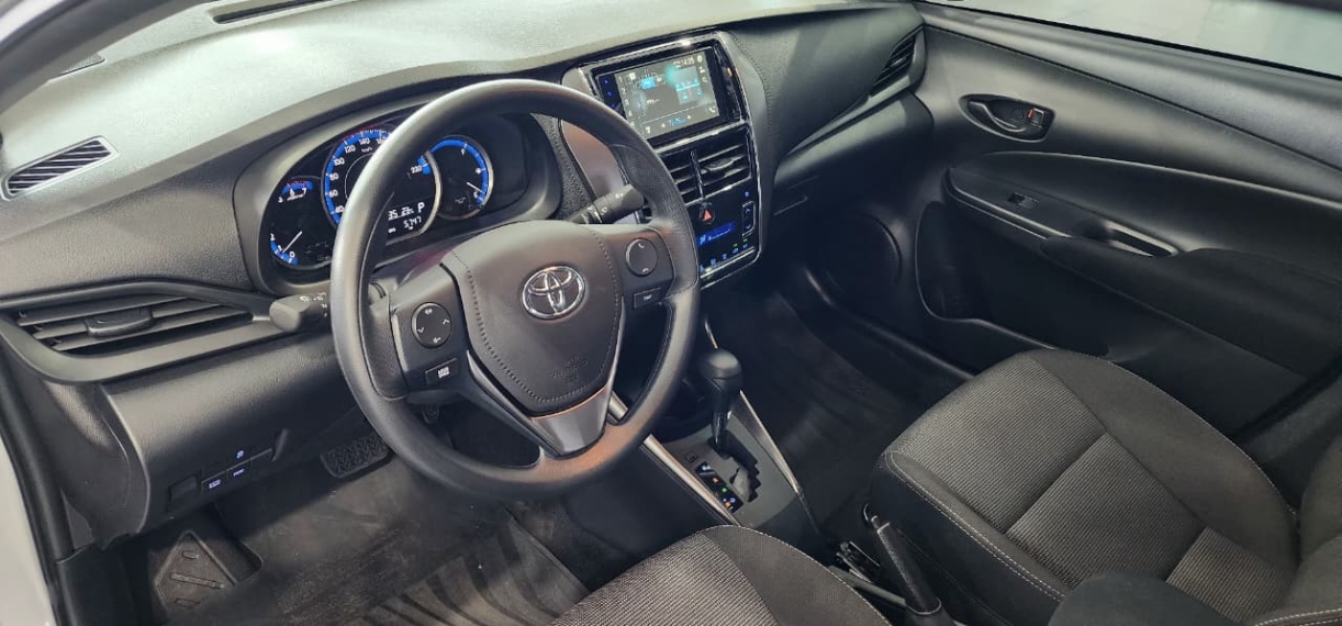 toyota yaris 1.5 16v flex sedan xl multidrive 4p automatico 20256 toyota yaris 1.5 16v flex sedan xl multidrive 4p automatico 20256