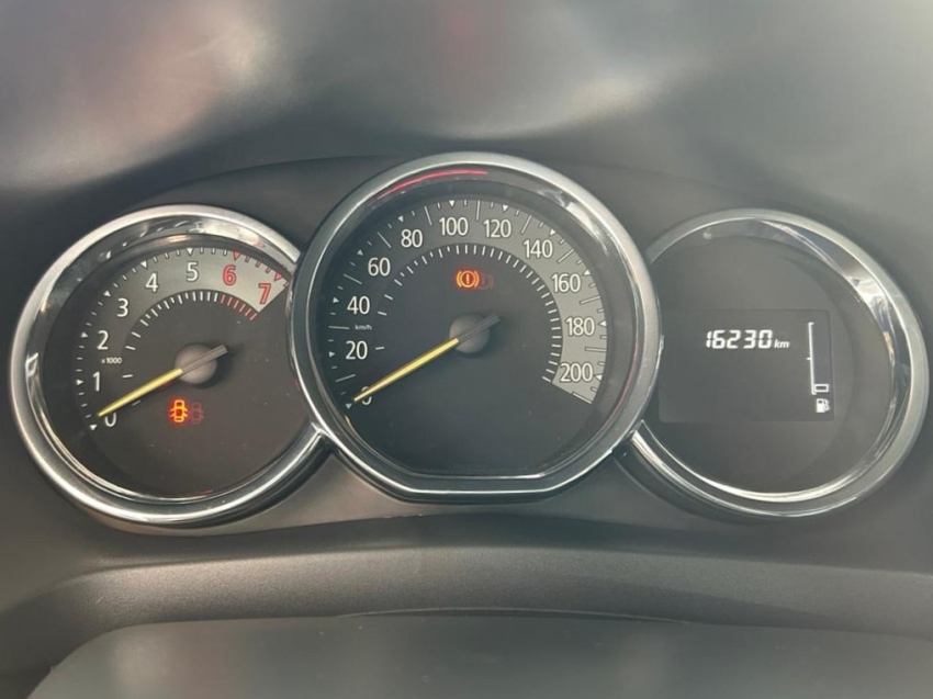 renault stepway 1.6 16v sce flex iconic x-tronic 4p automatico 20235 renault stepway 1.6 16v sce flex iconic x-tronic 4p automatico 20235