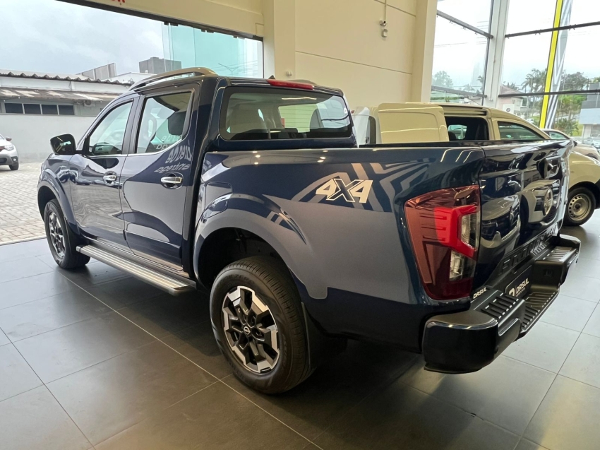 nissan frontier 2.3 16v turbo diesel platinum cd 4x4 automatico 4p 20253