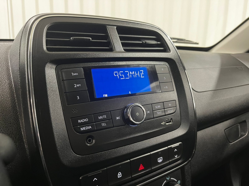 renault kwid 1.0 12v sce flex zen manual6