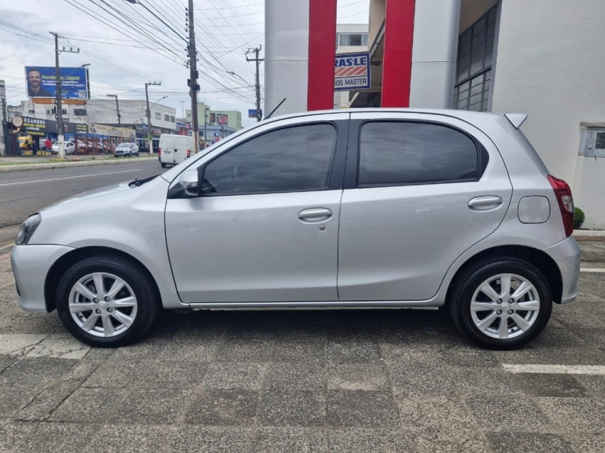 toyota etios 1.5 x plus 16v flex 4p automatico 202010