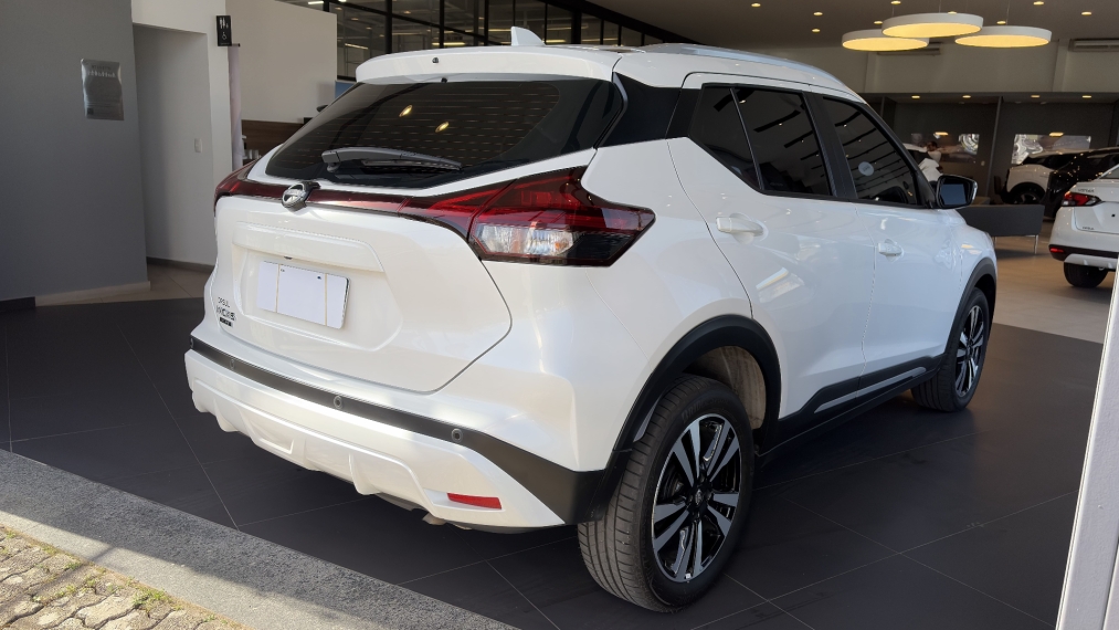 nissan kicks play 1.6 16v flexstart advance plus xtronic flex 4p automatico 20252