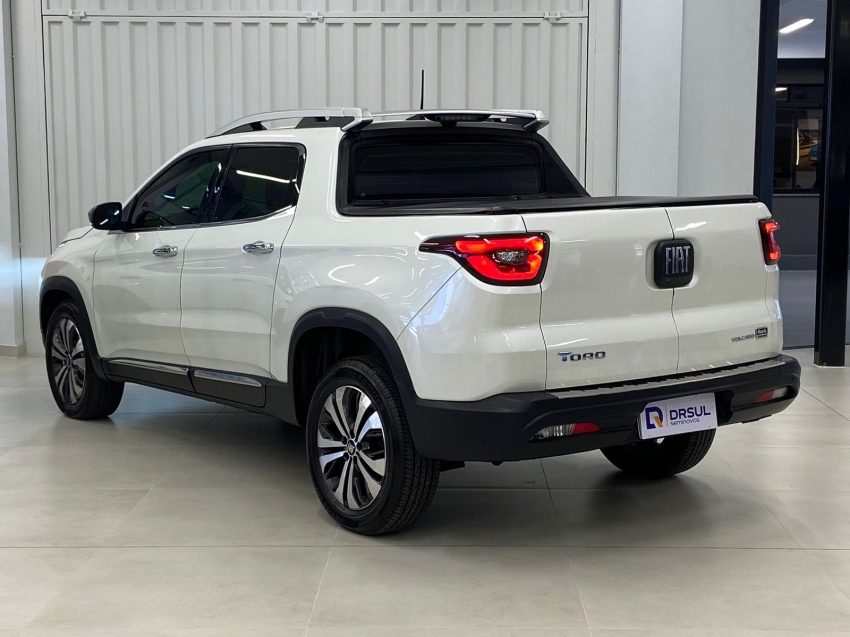 fiat toro 2.0 16v turbo diesel volcano 4wd at9 4p automatico 20253