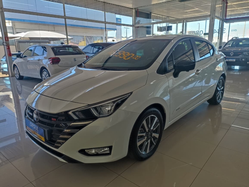 nissan versa 1.6 16v flex sr xtronic 4p automatico 2025