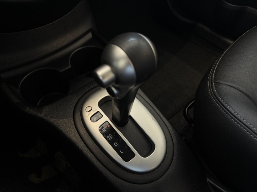 nissan versa 1.6 16v flexstart sl 4p xtronic flex automatico 20207