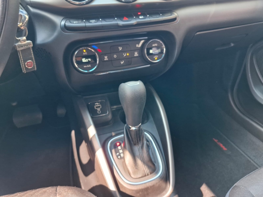 fiat cronos 1.8 e.torq flex hgt at6 4p automatico 20206