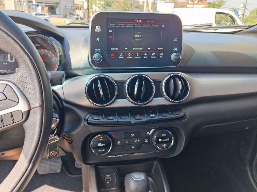 fiat cronos 1.8 e.torq flex hgt at6 4p automatico 20205