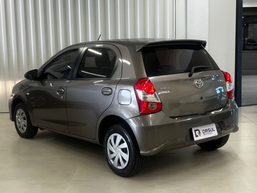 toyota etios 1.5 xs 16v flex 4p automatico 20183