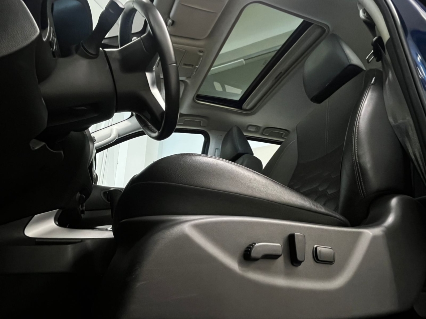 nissan frontier 2.3 16v turbo diesel platinum cd 4x4 automatico 4p 202510