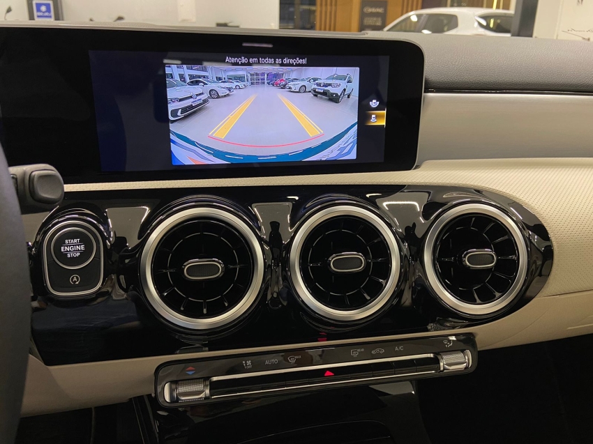 mercedes-benz a 200 1.3 cgi gasolina style sedan 7g-dct 4p automatico 20208