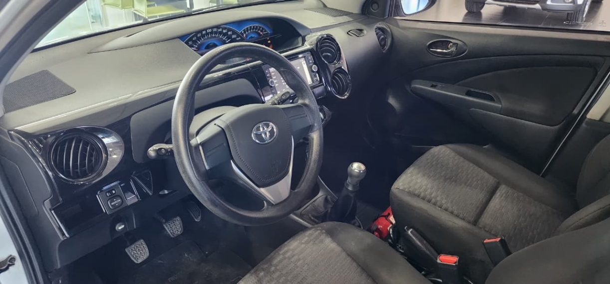toyota etios 1.3 x 16v flex 4p manual 20165