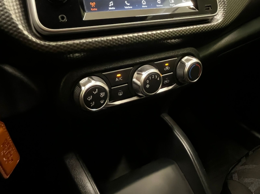 nissan kicks play 1.6 16v flexstart active plus xtronic flex 4p automatico 20258