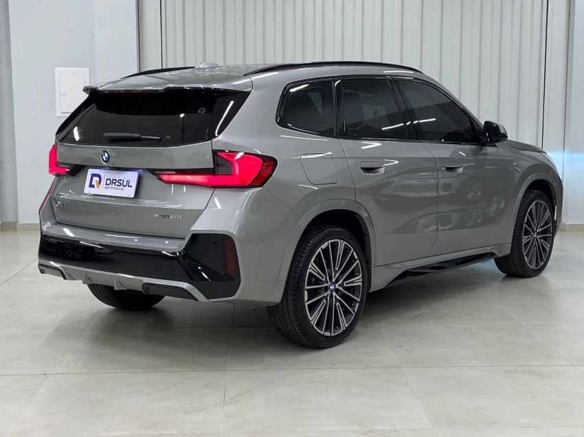 bmw x1 2.0 16v turbo gasolina sdrive20i m sport steptronic 4p automatico 20242