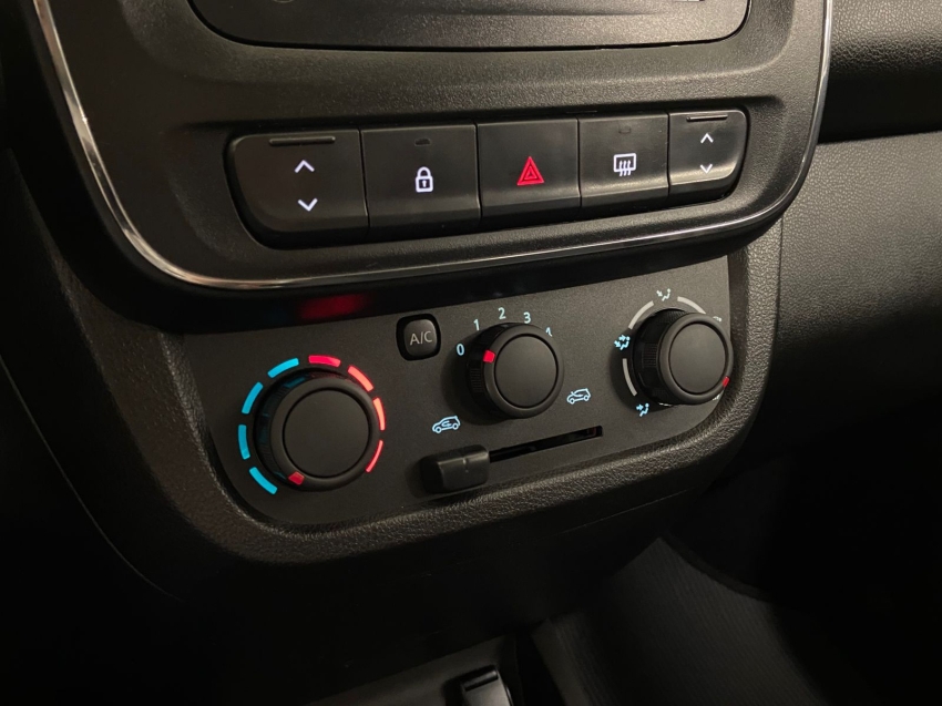 renault kwid 1.0 12v sce flex zen manual 4p 20248