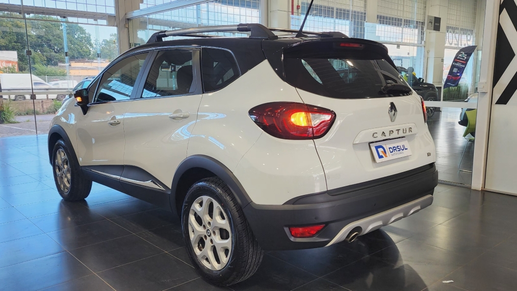 renault captur 1.3 tce flex zen x-tronic 4p automatico 20223