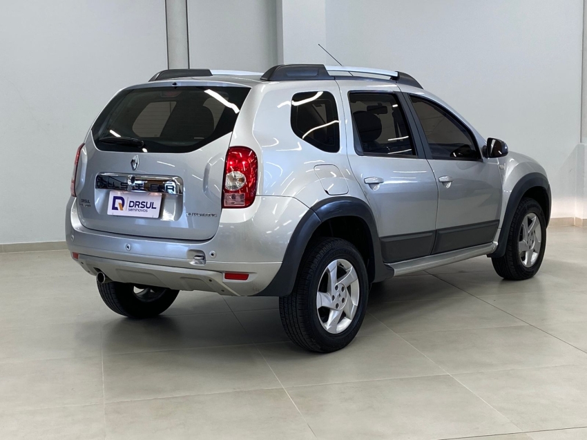 renault duster 2.0 dynamique 4x2 16v flex 4p automatico 20152