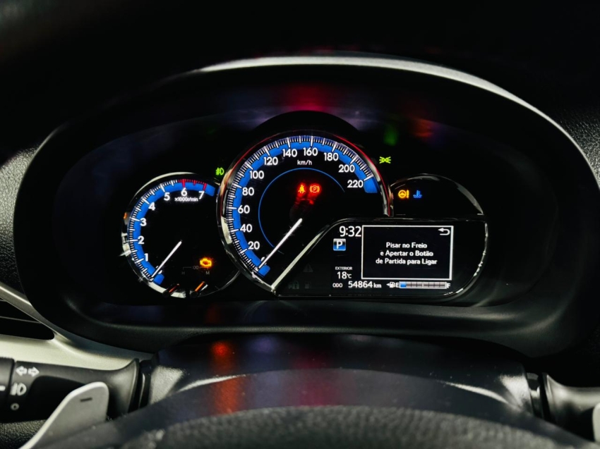 toyota yaris 1.5 16v flex sedan xls multidrive 4p automatico 20204