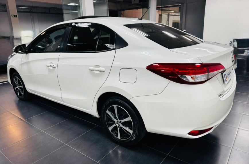toyota yaris 1.5 16v flex sedan xls multidrive 4p automatico 20202