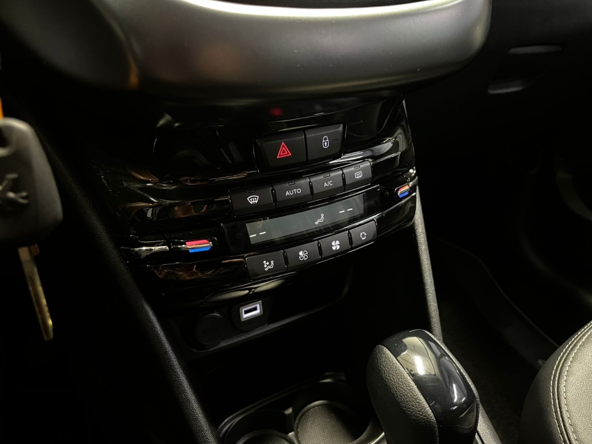peugeot 2008 1.6 16v flex roadtrip 4p automatico 20248