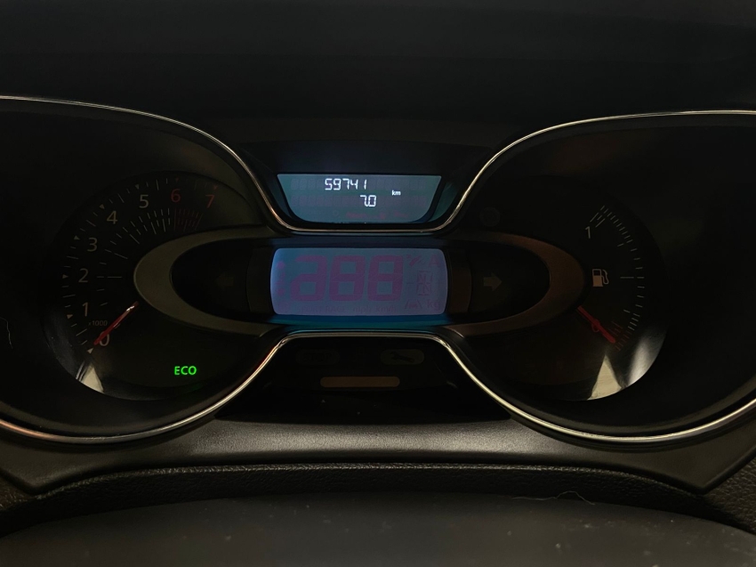renault captur 1.6 16v sce flex intense x-tronic 4p automatico 20195