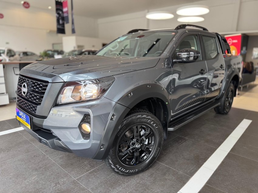 nissan frontier 2.3 16v turbo diesel attack cd 4x4 automatico 4p 2025