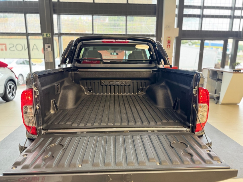 nissan frontier 2.3 16v turbo diesel attack cd 4x4 automatico 4p 202510