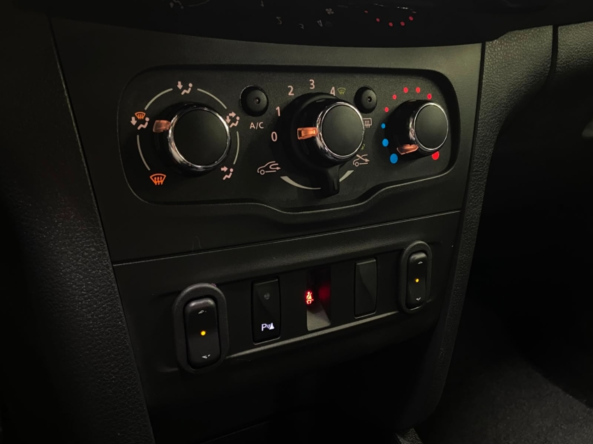 renault sandero 1.6 16v sce flex zen x-tronic 4p automatico 20209