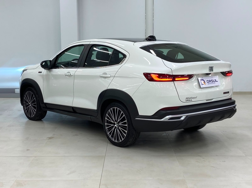 fiat fastback 1.3 turbo 270 flex limited edition at6 4p automatico 20243