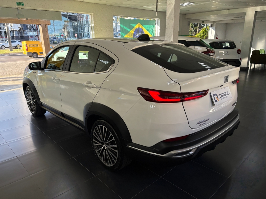 fiat fastback 1.3 turbo 270 flex limited edition at6 4p automatico 20243